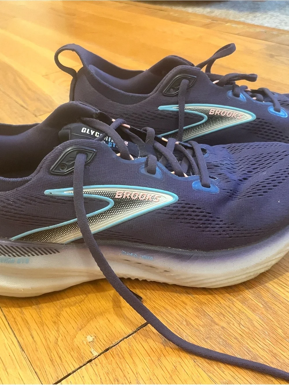 Brooks Navy Blue Running Shoes with Light Blue Accents